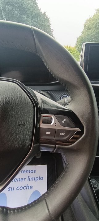 Peugeot 2008 Allure Gasolina 100 S&S 6 Vel. MAN