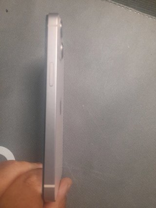 iPhone 13 Apple