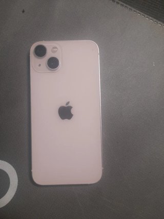 iPhone 13 Apple