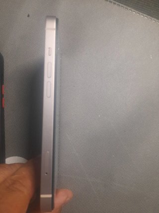 iPhone 13 Apple