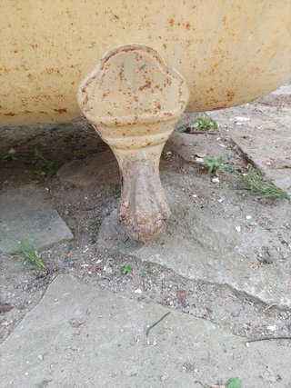 Bañera vintage hierro con 4  patas