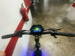 SmartGyro Crossover Dual Max2 con luces LED.
