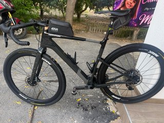 Bicicleta Gravel Cannondale Topstone Carbon 1