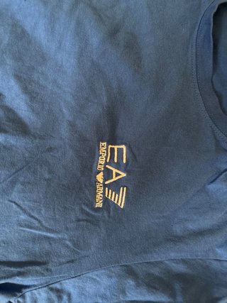 Camiseta Emporio Armani Azul Básica