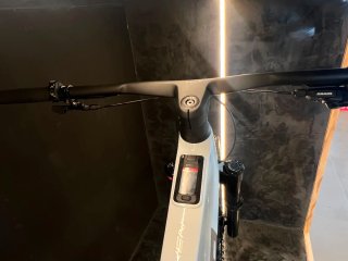 BERRIA NEXXEN AVINOX DJI Talla L