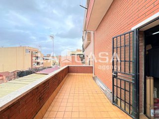Local comercial en venta en Fondo en Santa Coloma de Gramanet