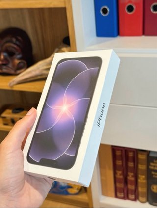 NEW iPhone 17e Negro
