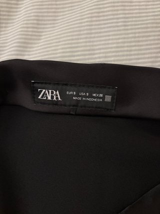 Falda larga Zara negra