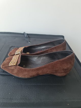 Zapatos Laura Amat ante marrones talla 37