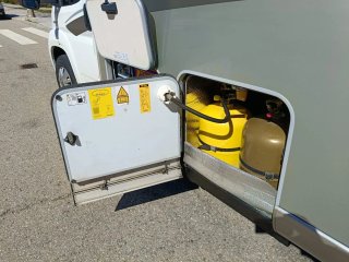 Autocaravana Hymer T589 2013   Está en ALICANTE