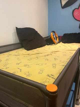 Litera metálica y de tela