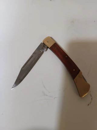 Navaja de bolsillo madera y latón