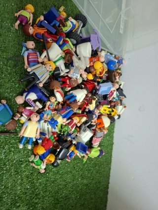 Caja de muñecos Playmobil