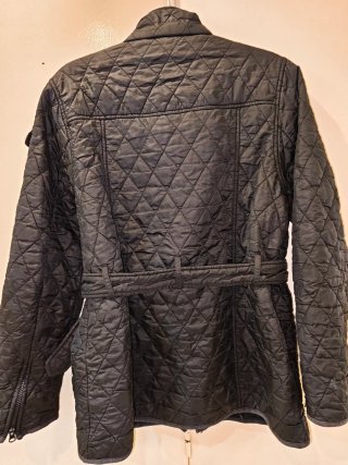 Chaqueta Barbour acolchada negra hombre original