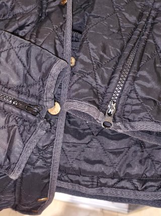 Chaqueta Barbour acolchada negra hombre original