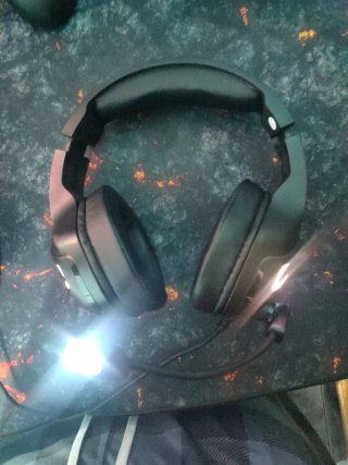 Cascos gaming con micrófono (precio negociable)