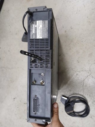 Videoregistratore VHS Hitachi M140E