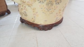 BUTACA DE MADERA MACIZA