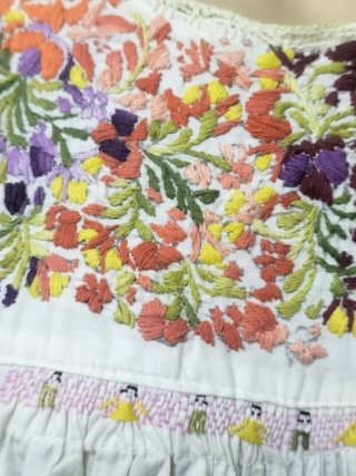 Vestido original San Antonio Oaxaca bordado a mano