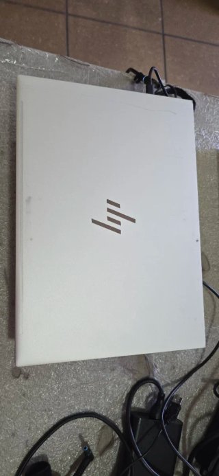 HP 840 G9 i7 32GB RAM 512GB NVMe
