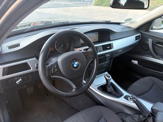 BMW 318i Touring 2011 Etiqueta C No paga ITP ITV o