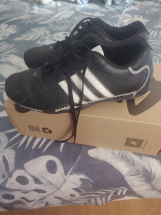Zapatillas Adidas Goodyear Negras Blancas