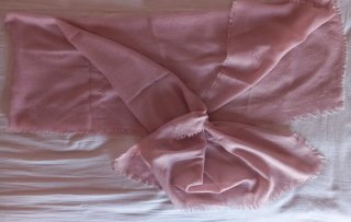 Fular rosa suave