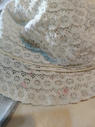 Set 3 pezzi: costume, leggings, cappello 4/6 anni