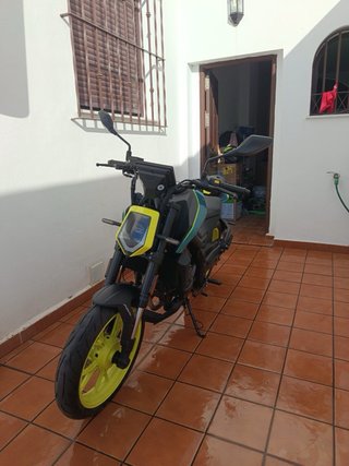 Mitt NK 125 Naked Negra/Verde