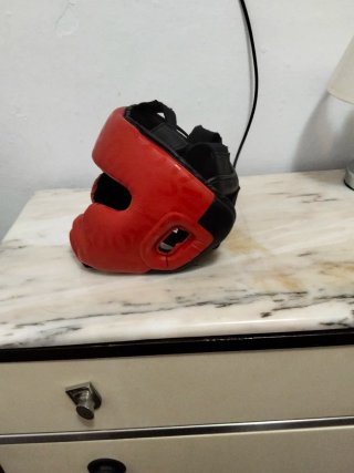 Casco Artes Marciales Rojo