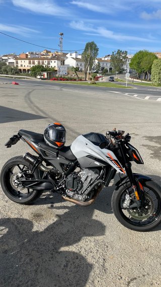 KTM Duke 790 2023 - Golpe frontal