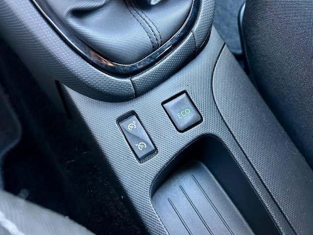 Renault Clio TCe eco2 S&S Energy Dynamique 2012, foto 23