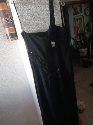 Vestido negro y rojo sin estrenar T48/44