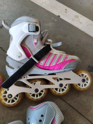 Patines Runfit rosas con protecciones