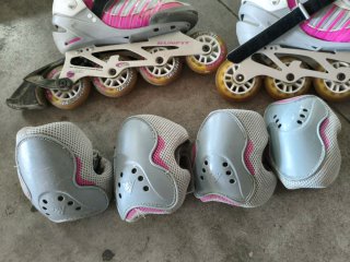 Patines Runfit rosas con protecciones