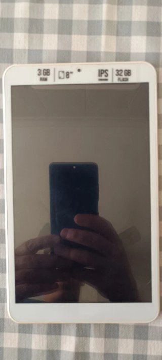 Lote 3 Tablets y 1 Teléfono