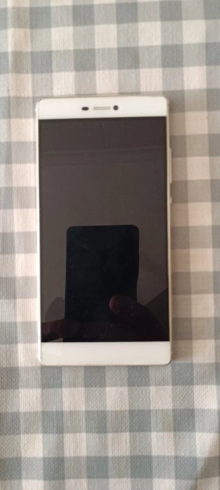 Lote 3 Tablets y 1 Teléfono