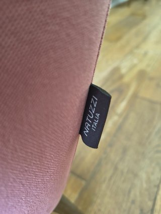Sillón Natuzzi Italia Aftereight con puff