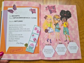Libro infantil Berry Bees 1. Operación Miss Bombón