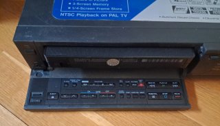 Panasonic NV-L28  HQ VHS Video Cassette Recorder.