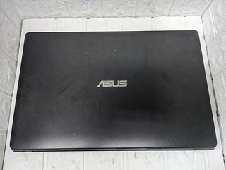Portatil Asus X552C (1864)
