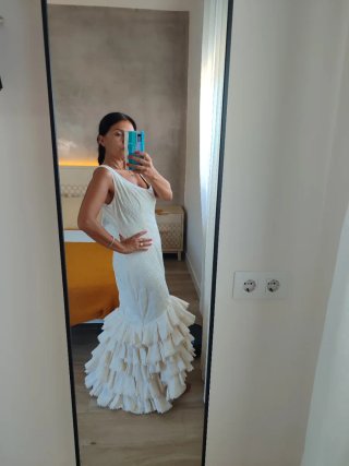 Traje de flamenca blanco volantes