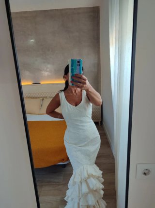 Traje de flamenca blanco volantes