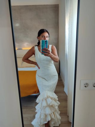 Traje de flamenca blanco volantes