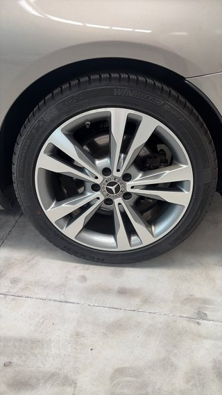 Llantas Mercedes Clase C 18” + neumáticos invierno