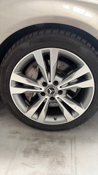 Llantas Mercedes Clase C 18” + neumáticos invierno