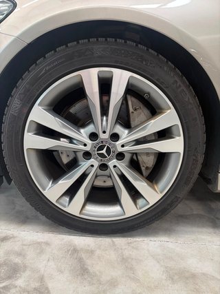 Llantas Mercedes Clase C 18” + neumáticos invierno