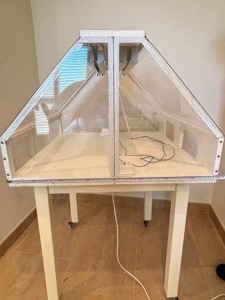 Mesa de trabajo pulido y lijado.