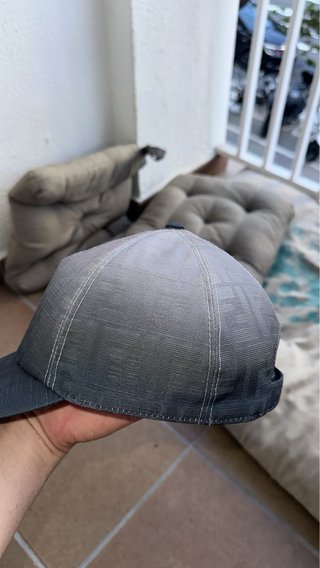 Gorra Fendi original