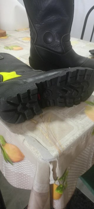 Botas de seguridad negras